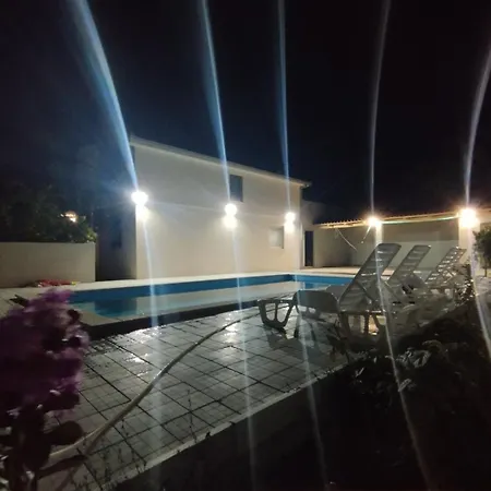 Seoska kuća House With Swimming Pool Labud Stolac