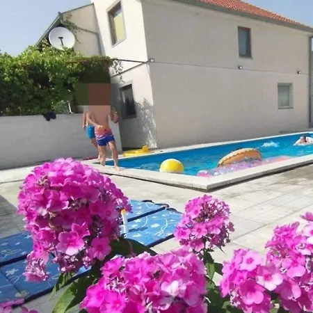Seoska kuća House With Swimming Pool Labud Stolac